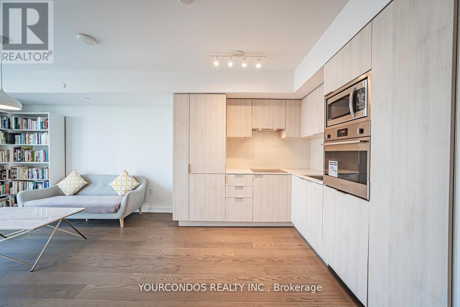 4206 - 11 Wellesley Street W, Toronto, Ontario  M4Y 0G4 - Photo 21 - C12907500