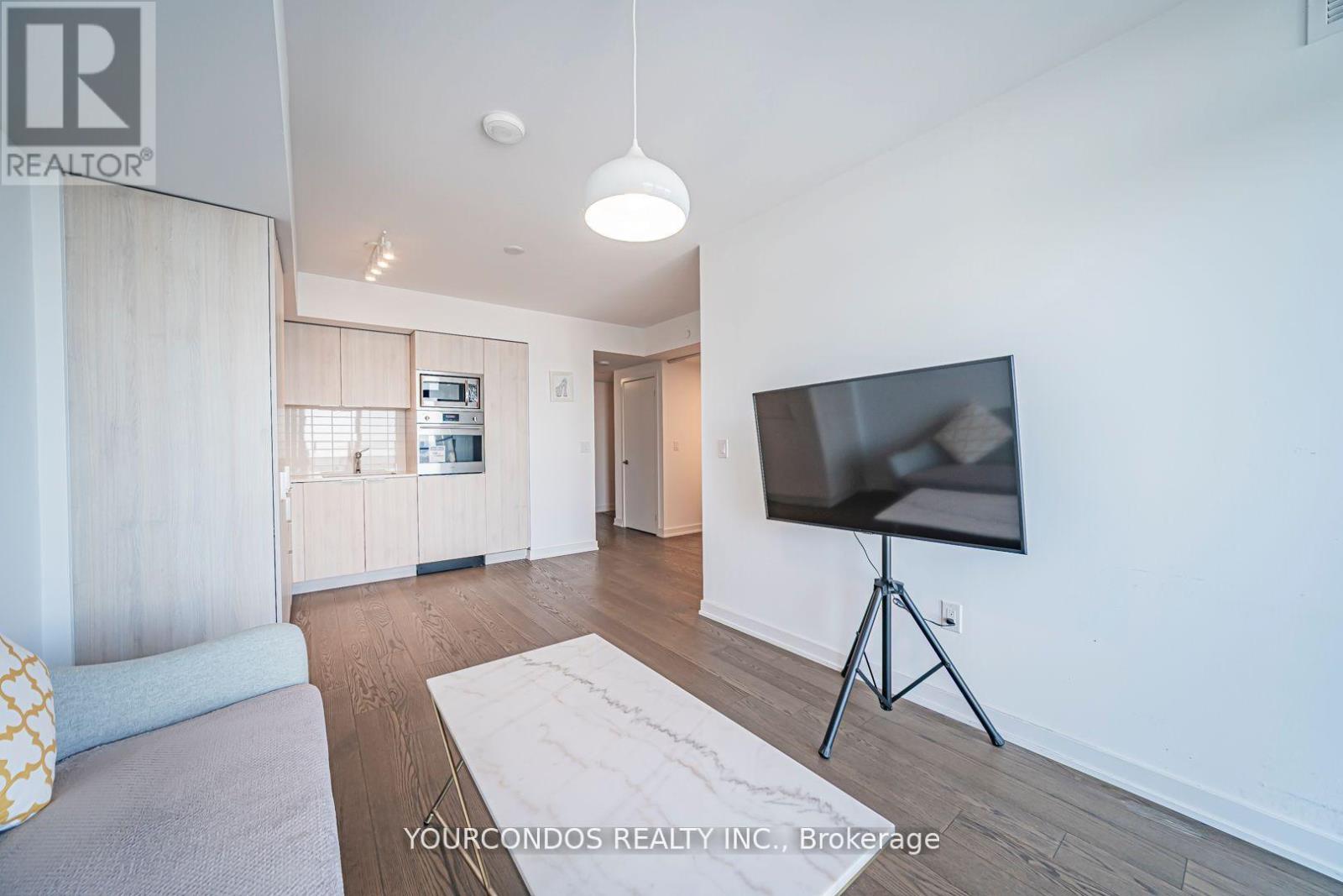 4206 - 11 Wellesley Street W, Toronto, Ontario  M4Y 0G4 - Photo 33 - C12907500