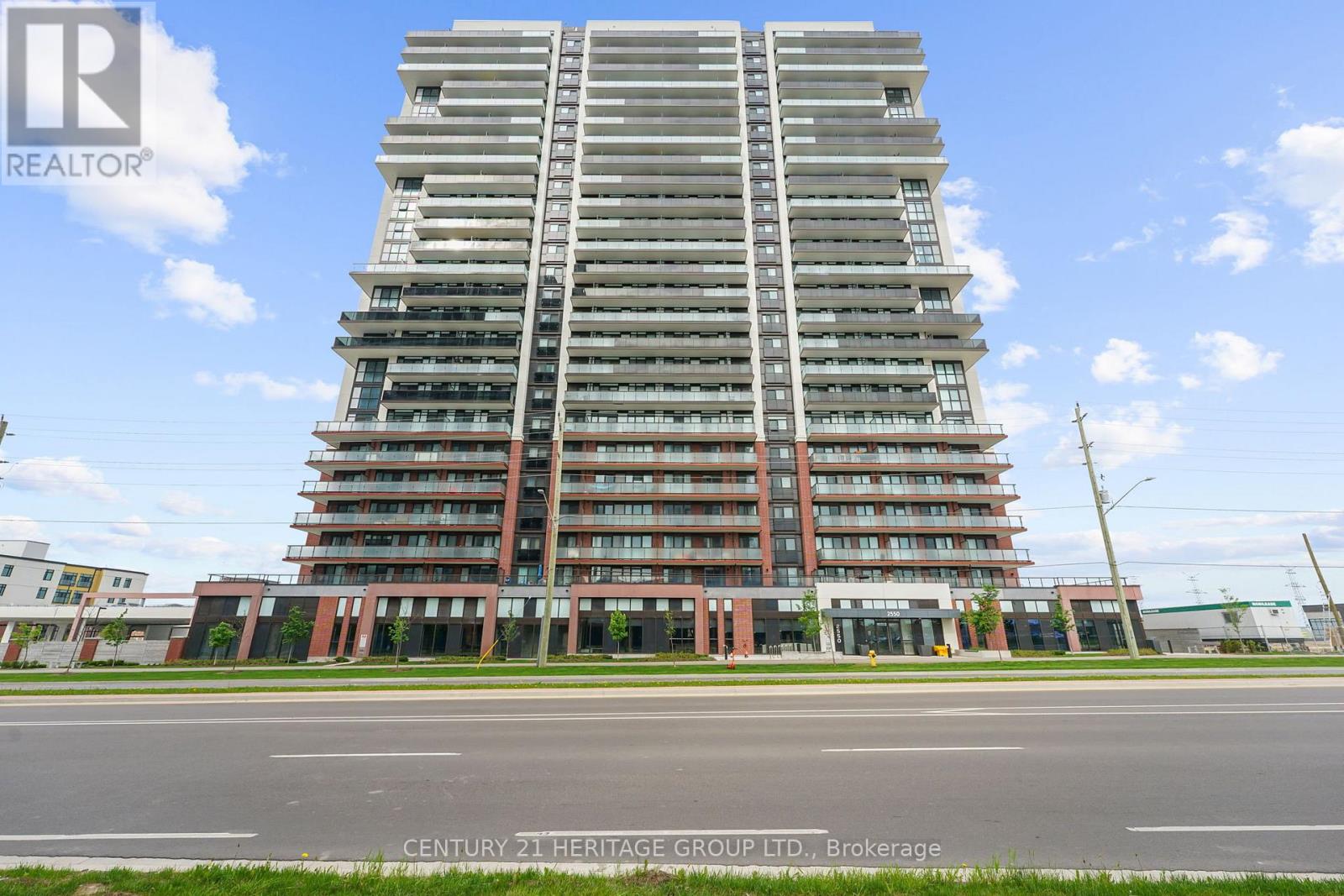 2203 - 2550 SIMCOE STREET, Oshawa, Ontario