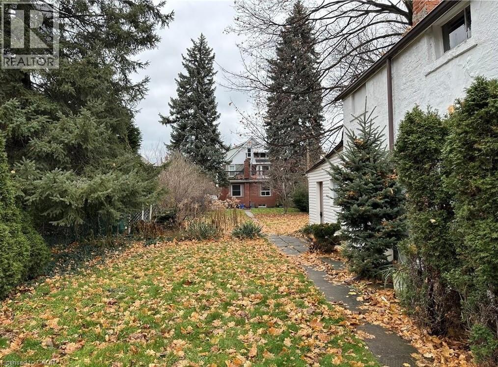 220 Maplewood Avenue Unit# 1, Hamilton, Ontario  L8M 1X8 - Photo 14 - 40813030