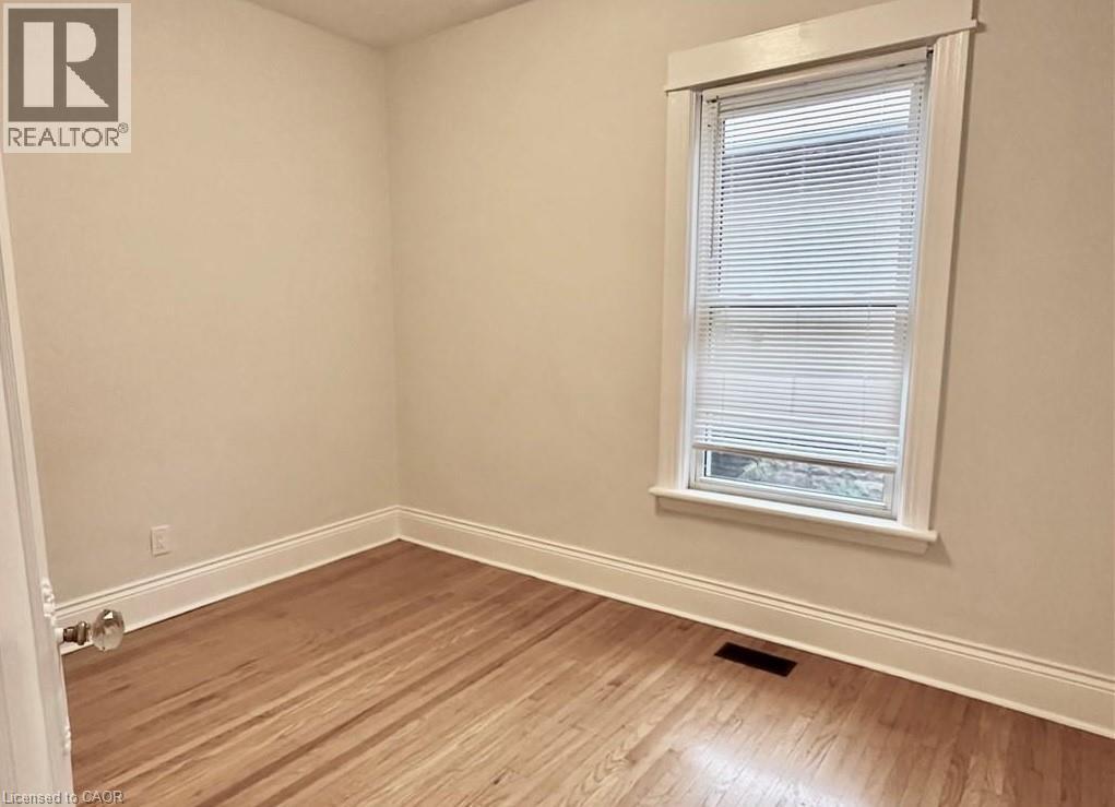 220 Maplewood Avenue Unit# 1, Hamilton, Ontario  L8M 1X8 - Photo 4 - 40813030