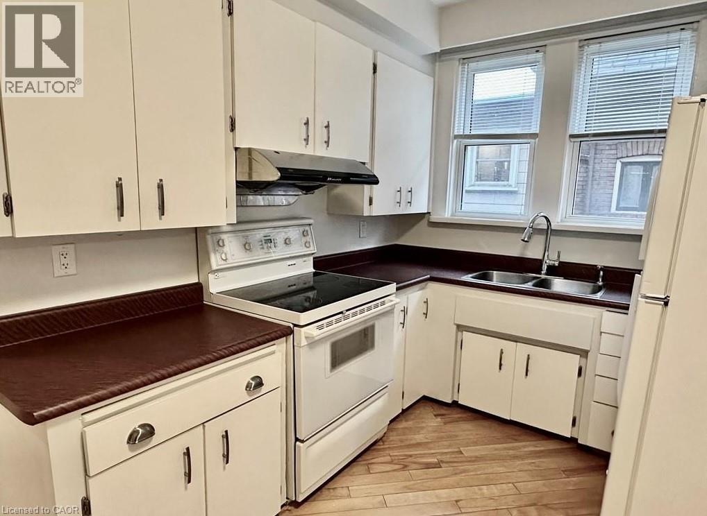 220 Maplewood Avenue Unit# 1, Hamilton, Ontario  L8M 1X8 - Photo 9 - 40813030