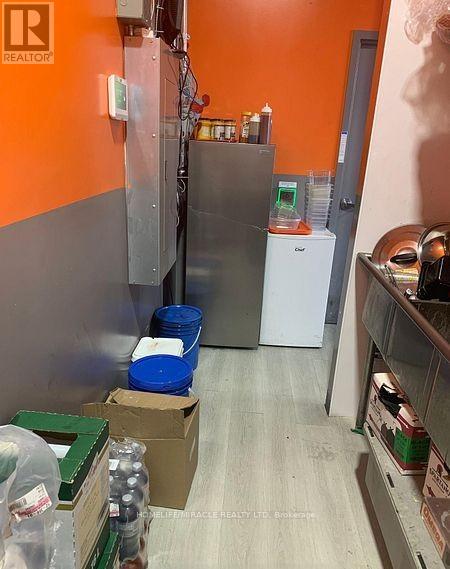 1b - 195 Carlingview Drive, Toronto, Ontario  M9W 5E8 - Photo 6 - W12907506