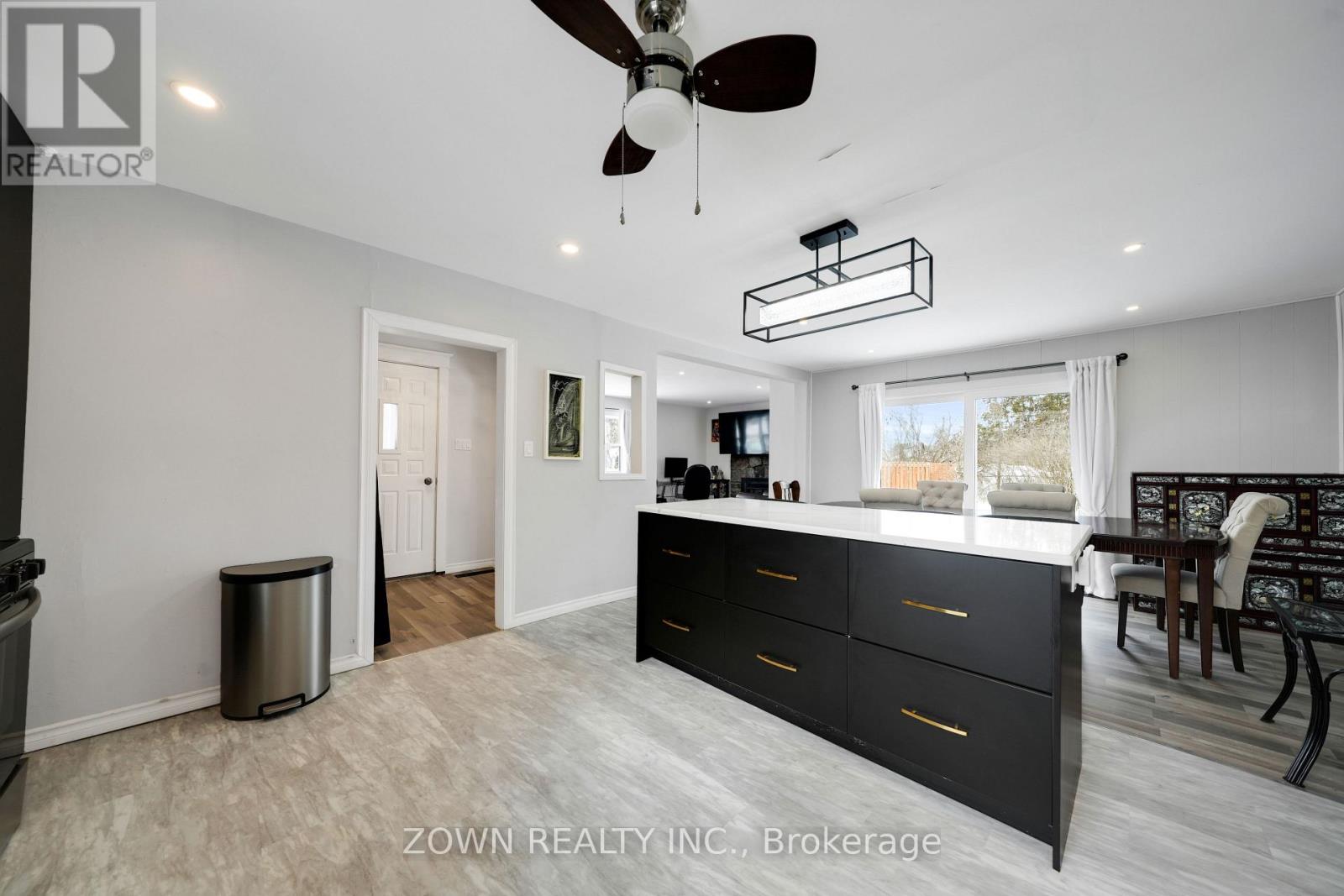 28 Prince Street W, Kawartha Lakes, Ontario  K0M 1A0 - Photo 17 - X12907494