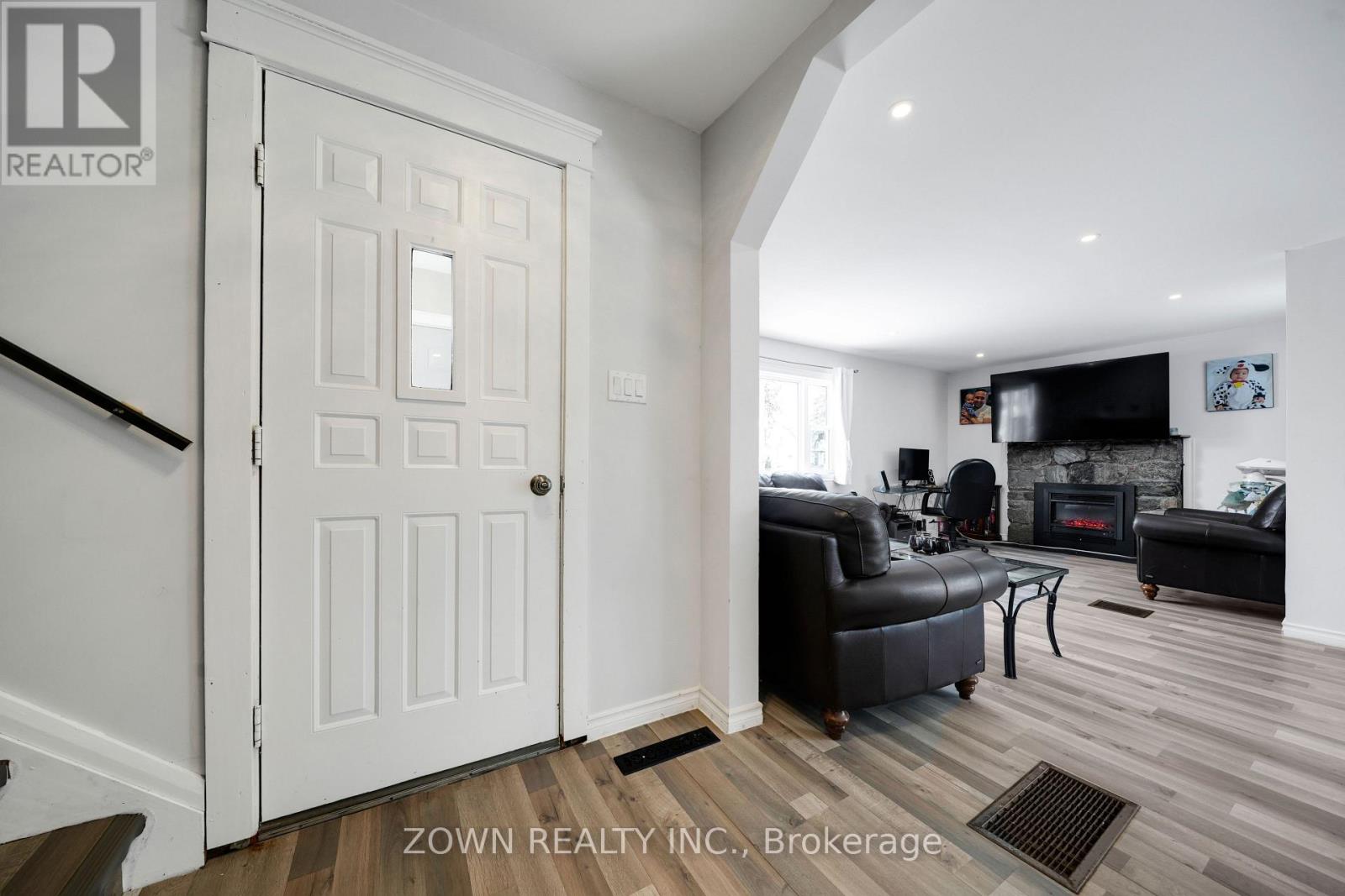 28 Prince Street W, Kawartha Lakes, Ontario  K0M 1A0 - Photo 20 - X12907494