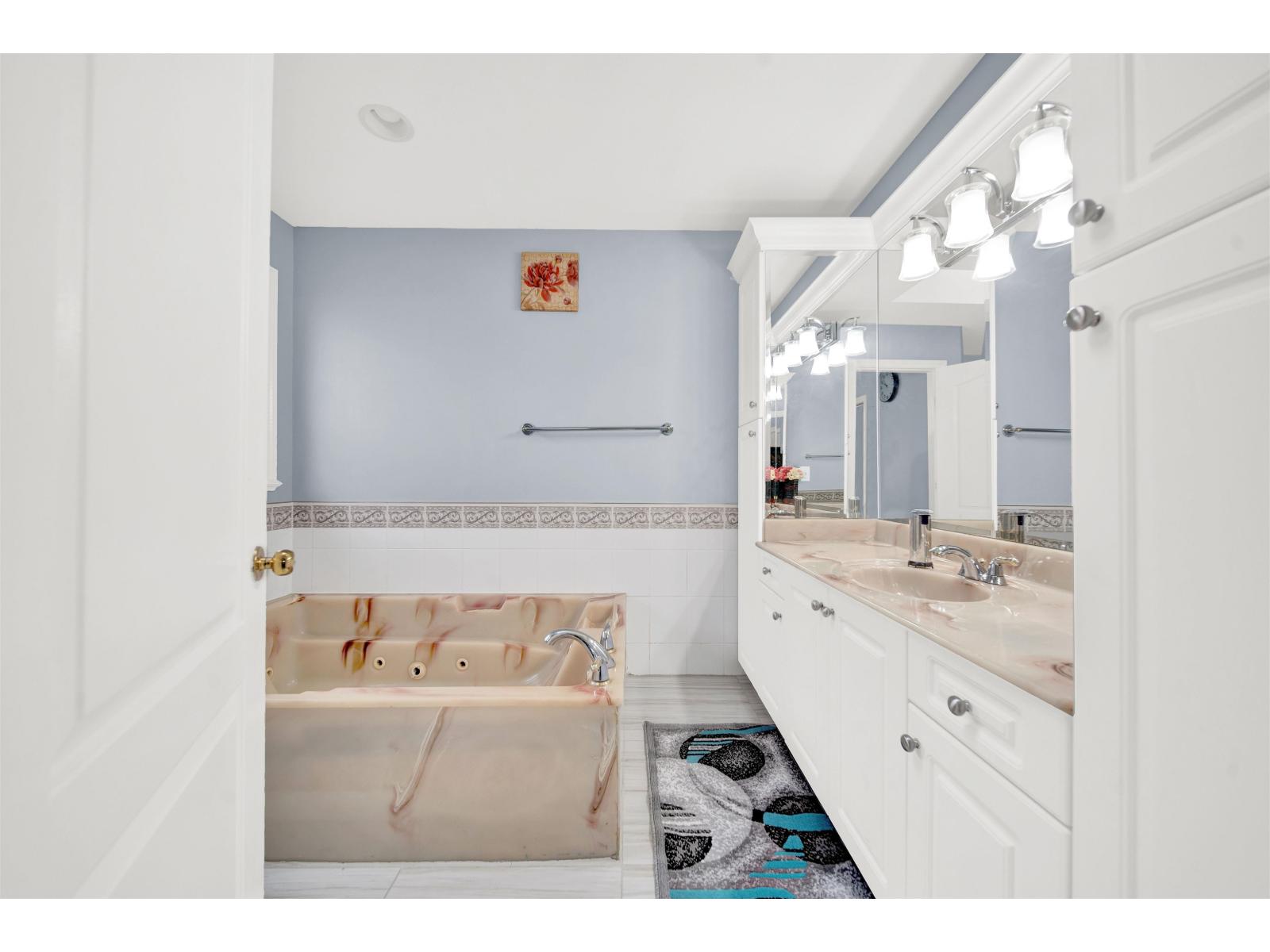 6332 125a Street, Surrey, British Columbia  V3X 3N1 - Photo 13 - R3090595