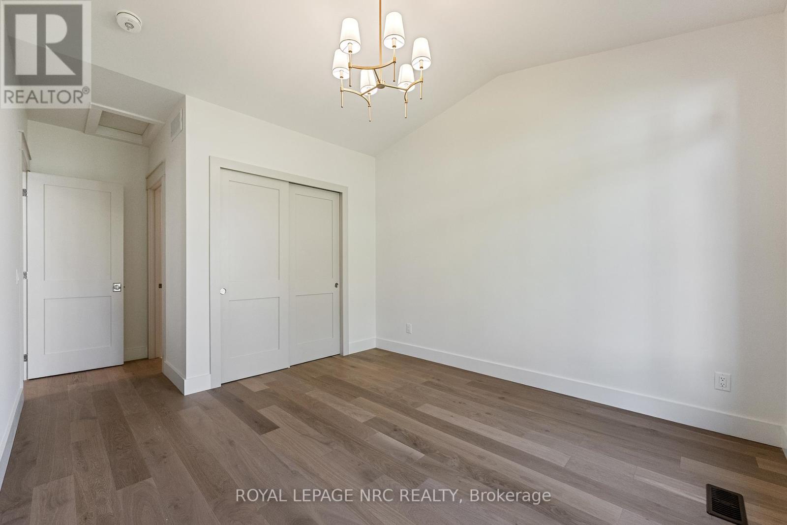 4062 Glenspring Road, Fort Erie, Ontario  L0S 1B0 - Photo 21 - X12880056