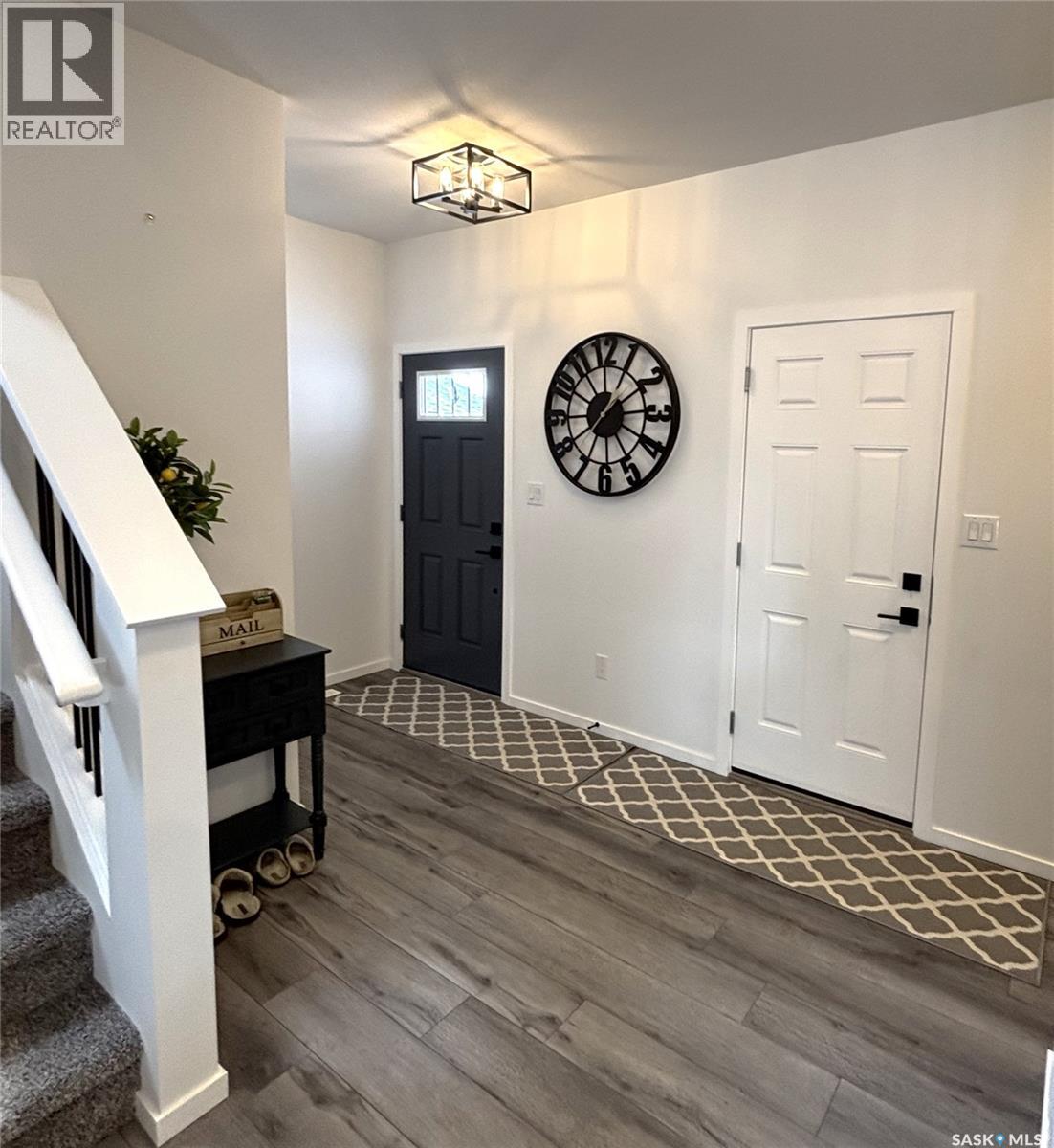 523 Kensington Place, Saskatoon, Saskatchewan  S7L 6N7 - Photo 3 - SK030729