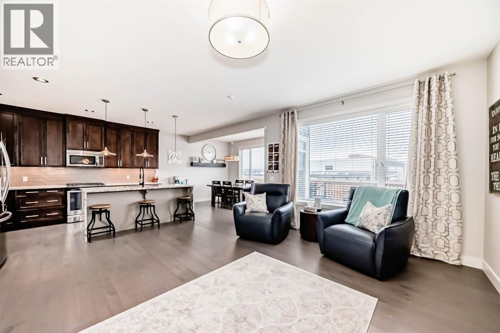 12 Emberside Glen, Cochrane, Alberta  T4C 2L6 - Photo 18 - A2279826