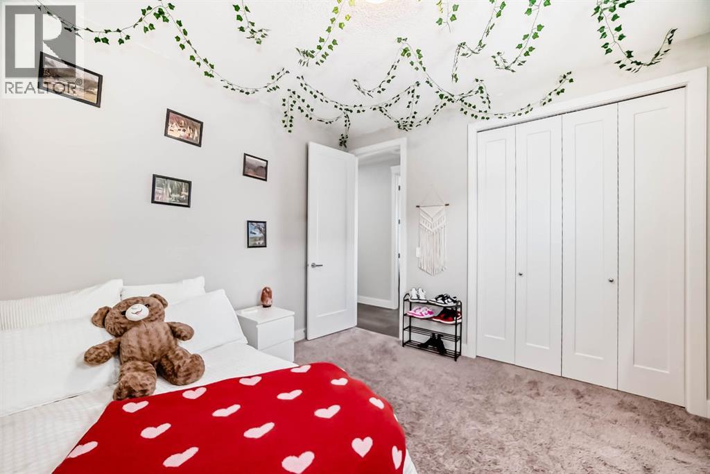 12 Emberside Glen, Cochrane, Alberta  T4C 2L6 - Photo 32 - A2279826