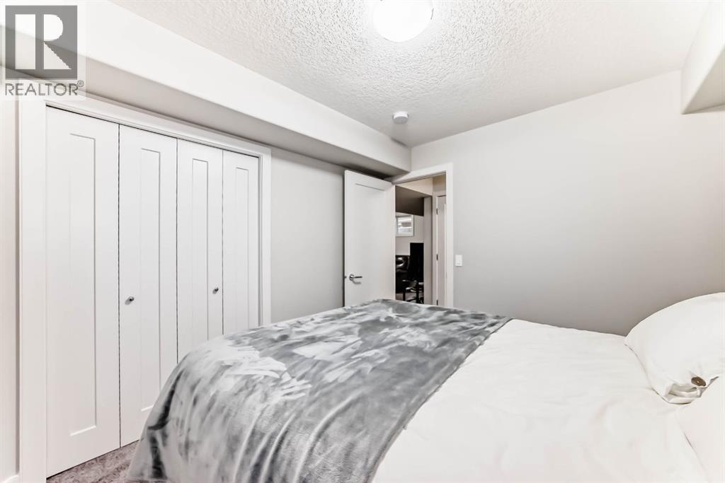 12 Emberside Glen, Cochrane, Alberta  T4C 2L6 - Photo 43 - A2279826