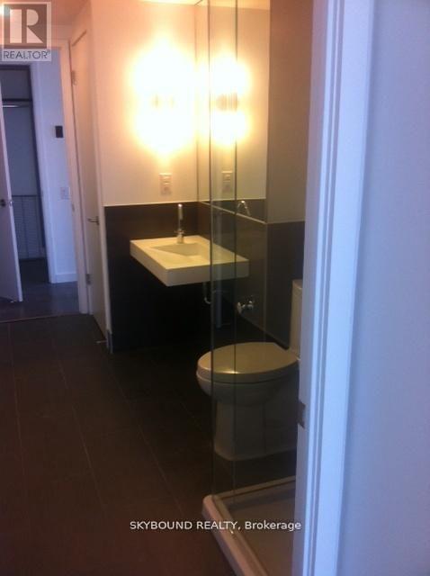 2703 - 70 Distillery Lane, Toronto, Ontario  M5A 0E3 - Photo 9 - C12907510