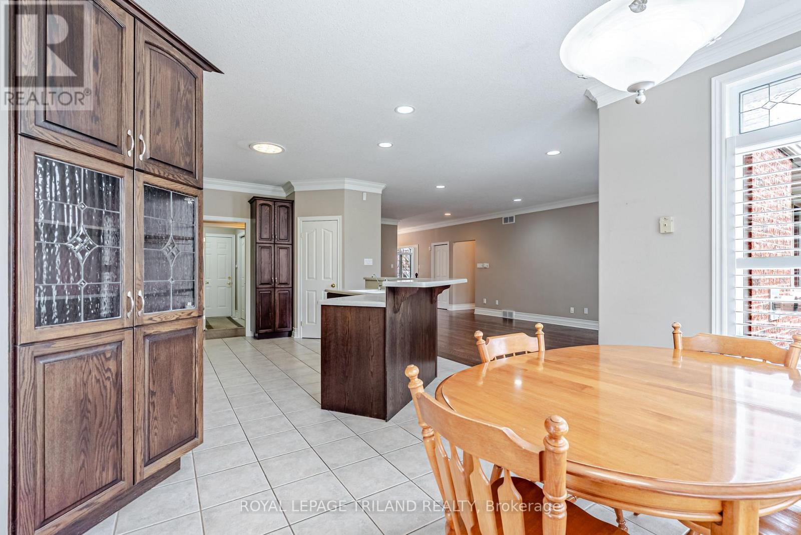 43 Pinehurst Drive, Thames Centre, Ontario N0L 1G2 - Photo 24 - X12899386