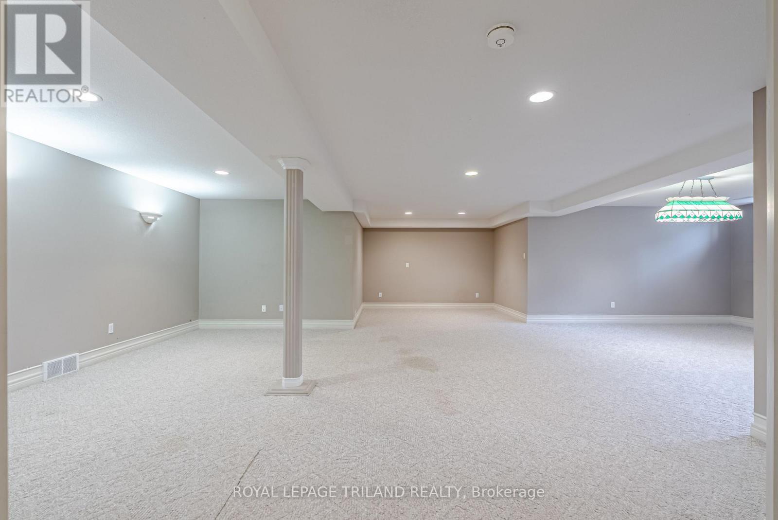 43 Pinehurst Drive, Thames Centre, Ontario N0L 1G2 - Photo 34 - X12899386