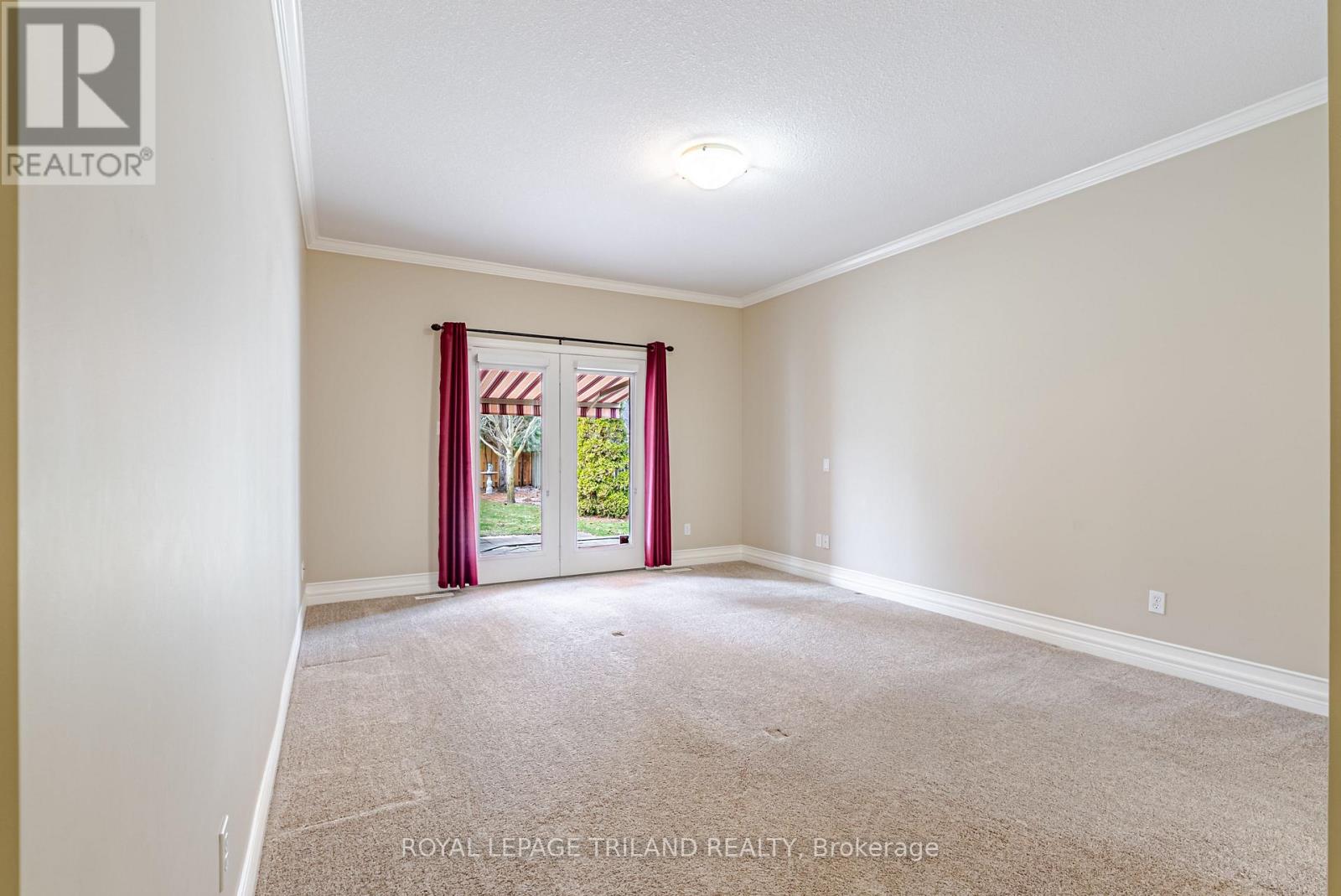 43 Pinehurst Drive, Thames Centre, Ontario N0L 1G2 - Photo 27 - X12899386