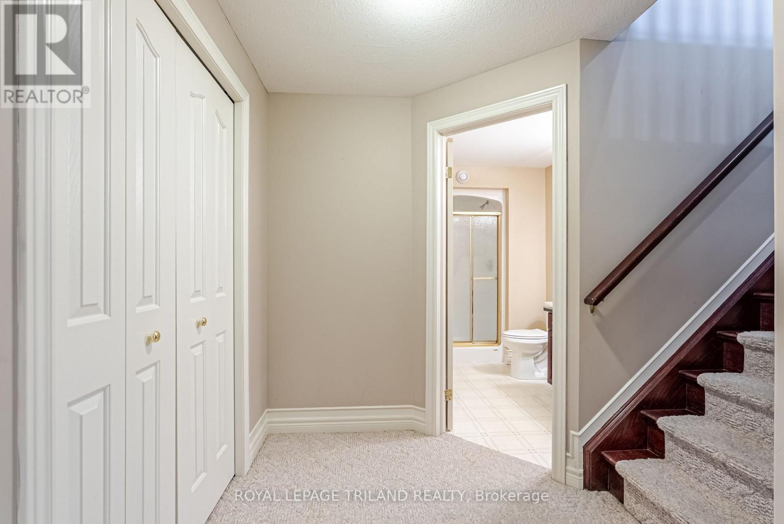 43 Pinehurst Drive, Thames Centre, Ontario N0L 1G2 - Photo 42 - X12899386