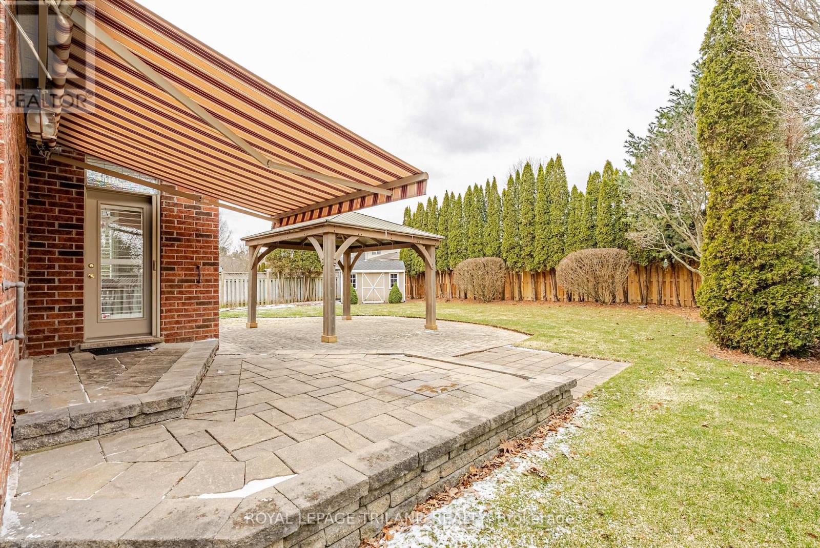 43 Pinehurst Drive, Thames Centre, Ontario N0L 1G2 - Photo 43 - X12899386