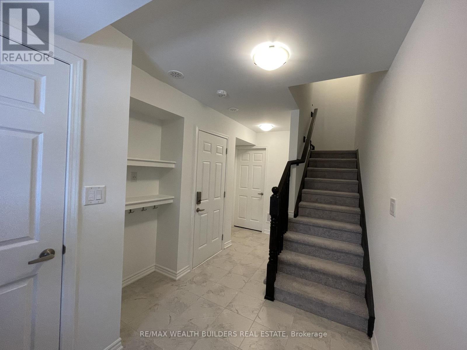 1260 Wintergreen Place, Milton (Cb Cobban), Ontario  L9E 1S3 - Photo 2 - W12907514