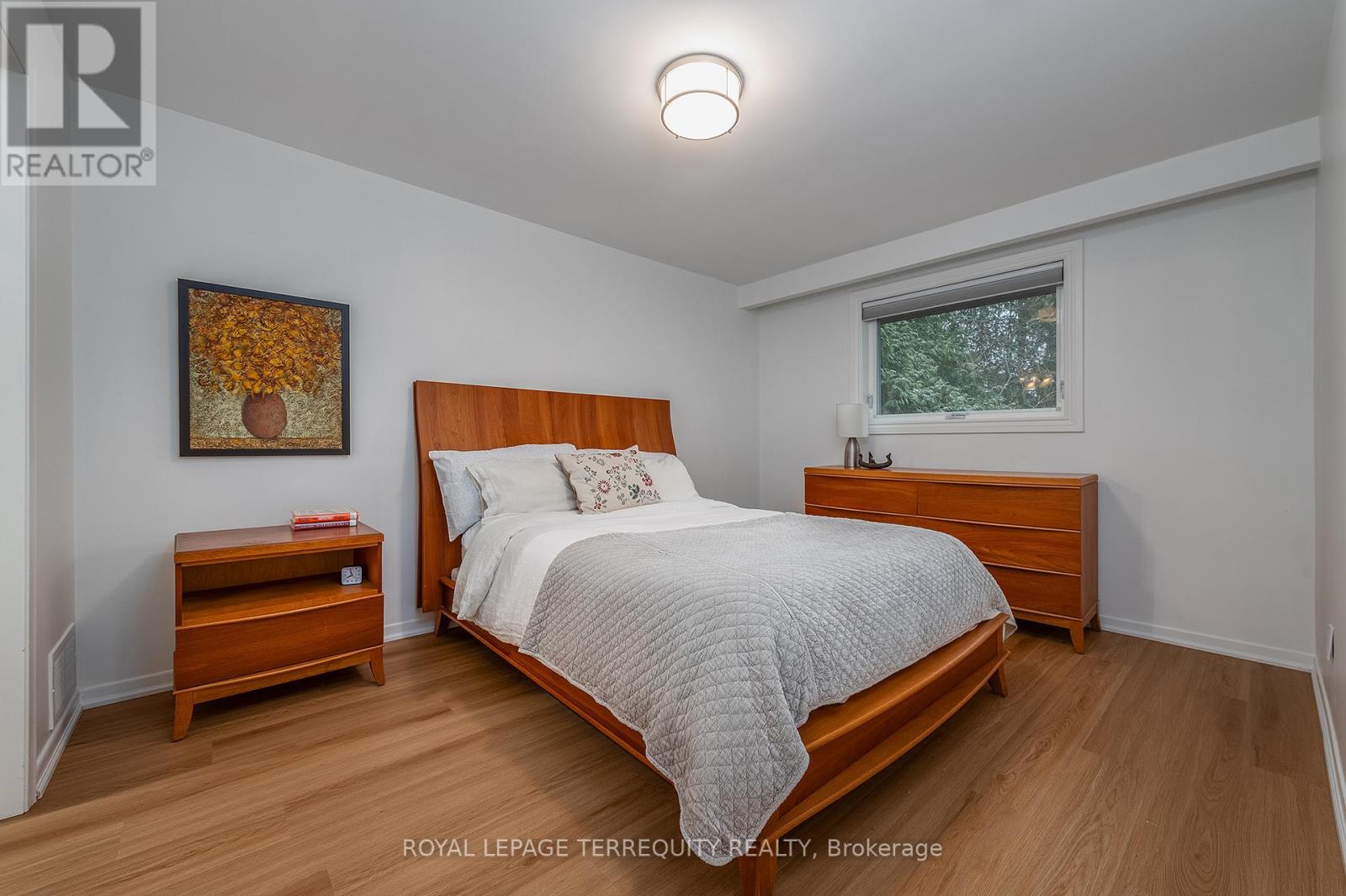 6 Earlington Avenue, Toronto, Ontario  M8X 2N5 - Photo 22 - W12907518