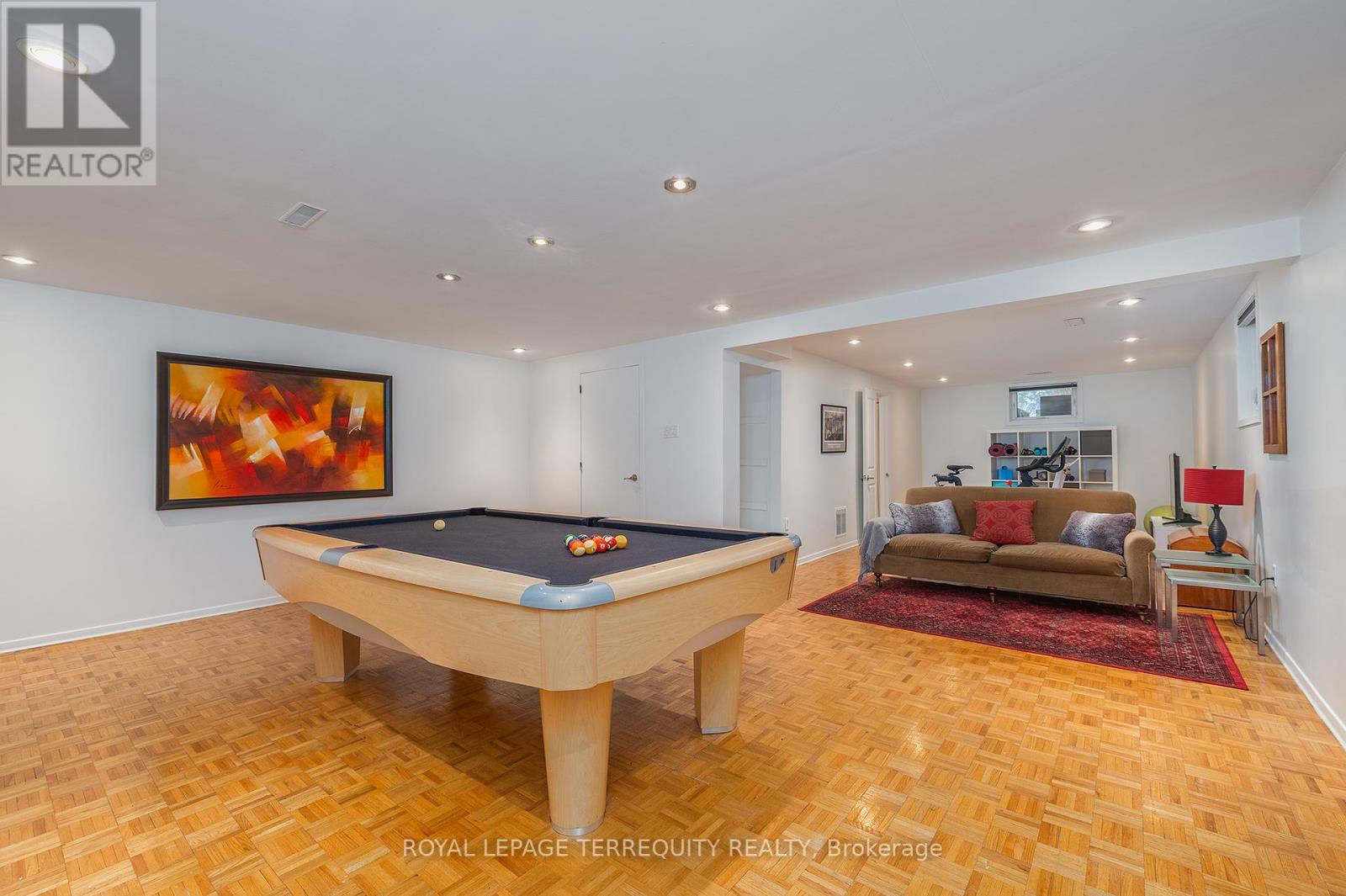 6 Earlington Avenue, Toronto, Ontario  M8X 2N5 - Photo 31 - W12907518