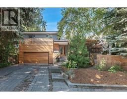 6 EARLINGTON AVENUE, Toronto, Ontario