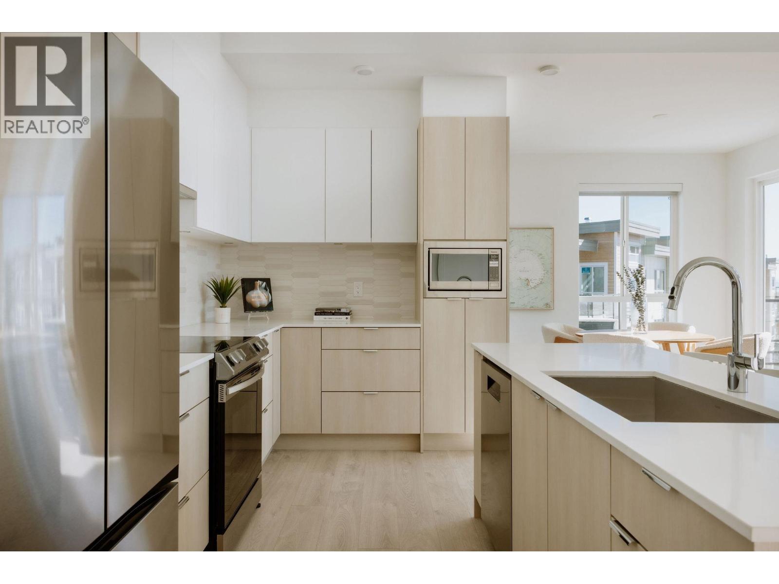 215 2431 Rabbit Drive, Tsawwassen, British Columbia  V4M 0G5 - Photo 4 - R3094314