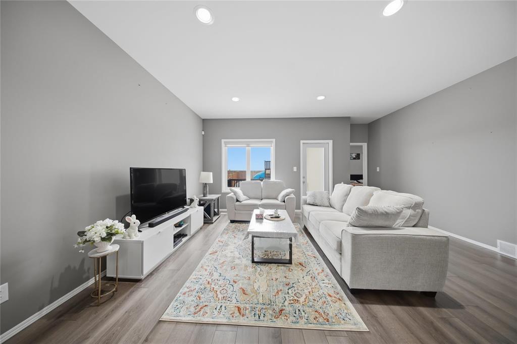 95 Castlebury Meadows Drive, Winnipeg, Manitoba  R2R 1C5 - Photo 15 - 202605203