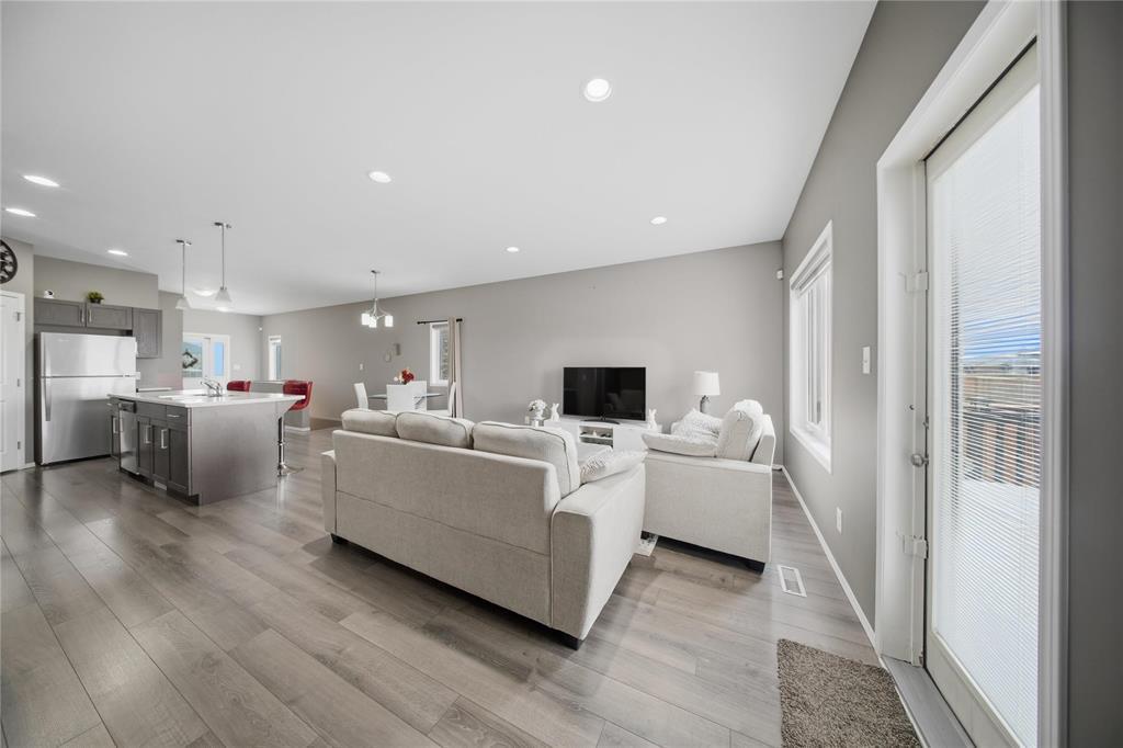 95 Castlebury Meadows Drive, Winnipeg, Manitoba  R2R 1C5 - Photo 17 - 202605203