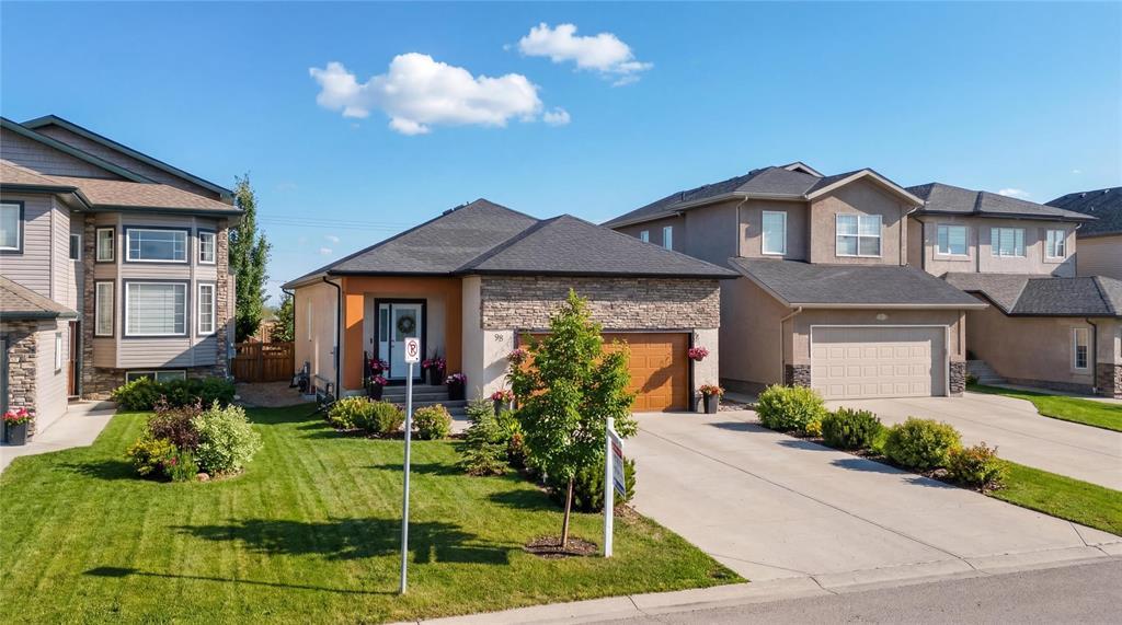 95 Castlebury Meadows Drive, Winnipeg, Manitoba  R2R 1C5 - Photo 2 - 202605203