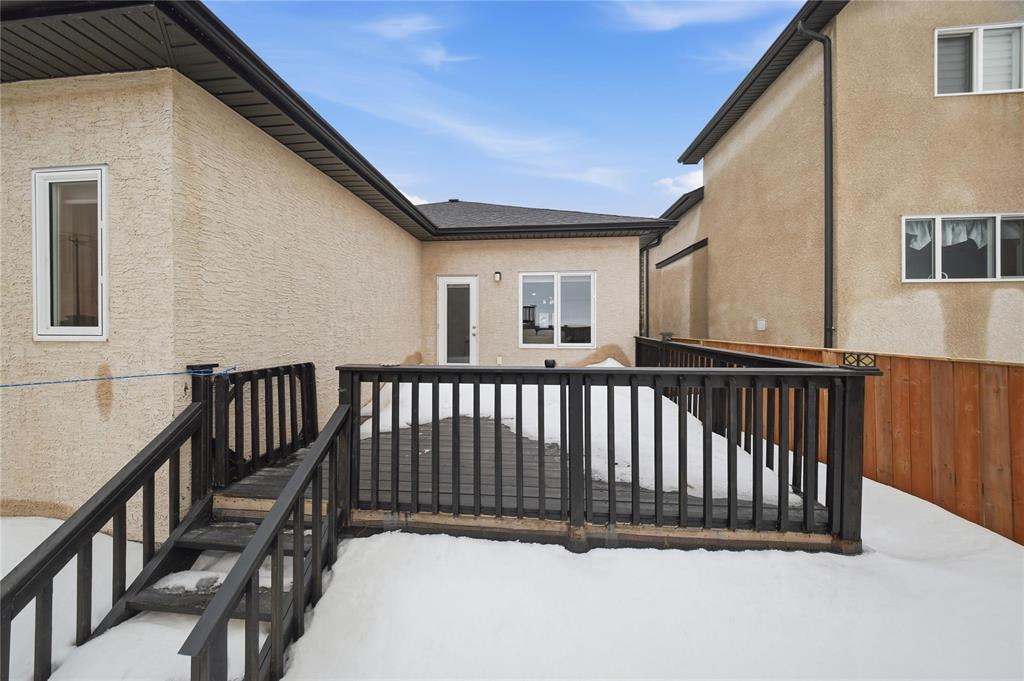 95 Castlebury Meadows Drive, Winnipeg, Manitoba  R2R 1C5 - Photo 7 - 202605203