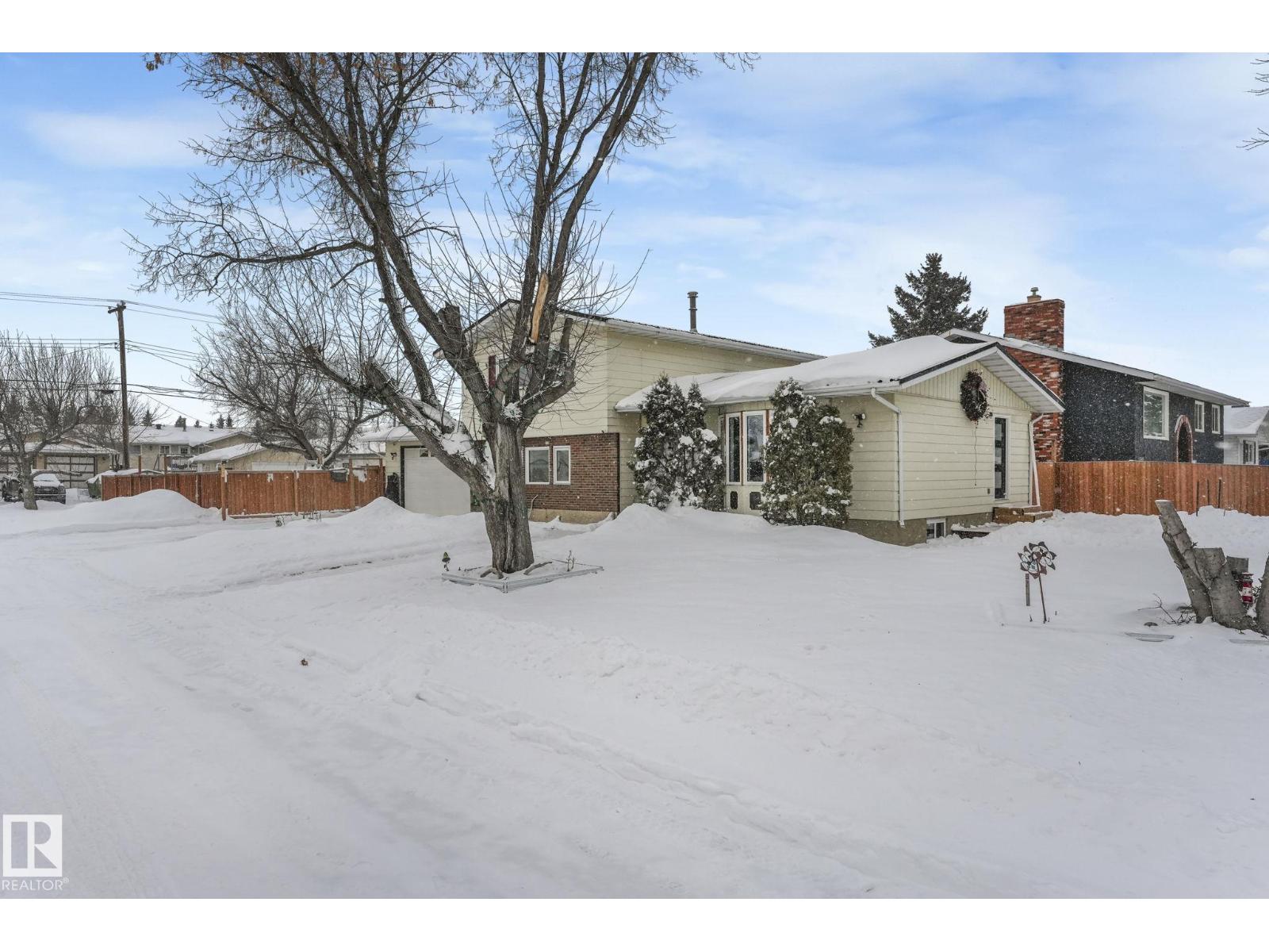 5204 47 St, Redwater, Alberta  T0A 2W0 - Photo 2 - E4474786