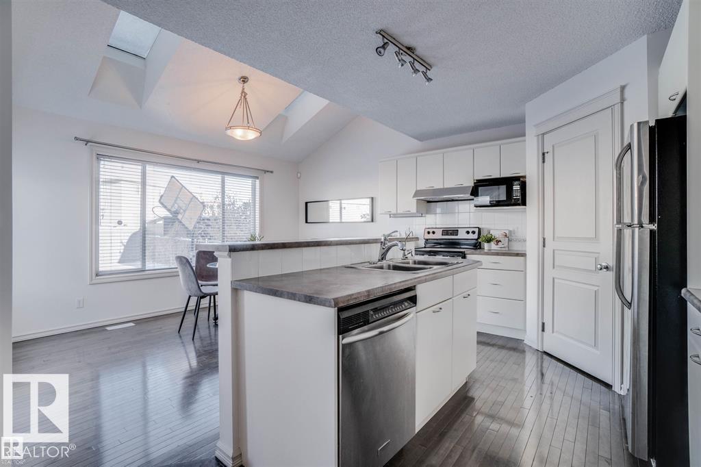 21208 89a Av Nw, Edmonton, Alberta  T5T 6V5 - Photo 4 - E4478055