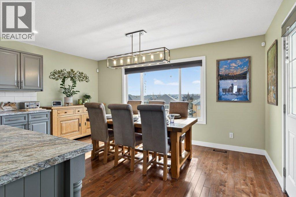 311 Crystal Shores View, Okotoks, Alberta  T1S 2H9 - Photo 11 - A2294700