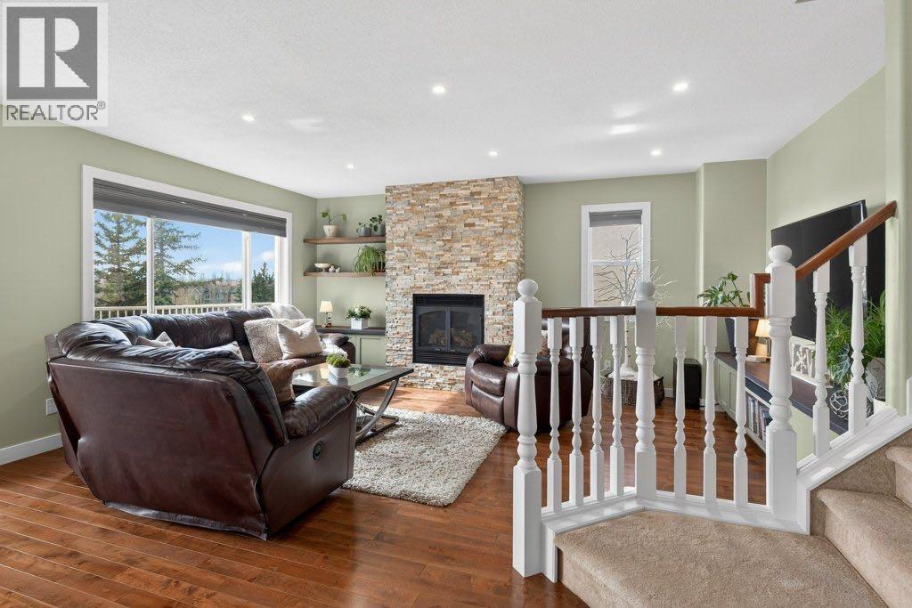 311 Crystal Shores View, Okotoks, Alberta  T1S 2H9 - Photo 12 - A2294700