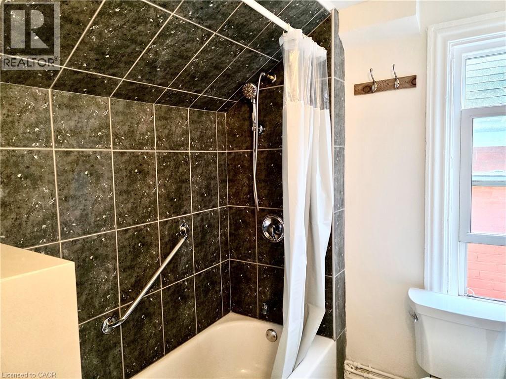 220 Emerald Street N, Hamilton, Ontario  L8L 5K8 - Photo 16 - 40798621