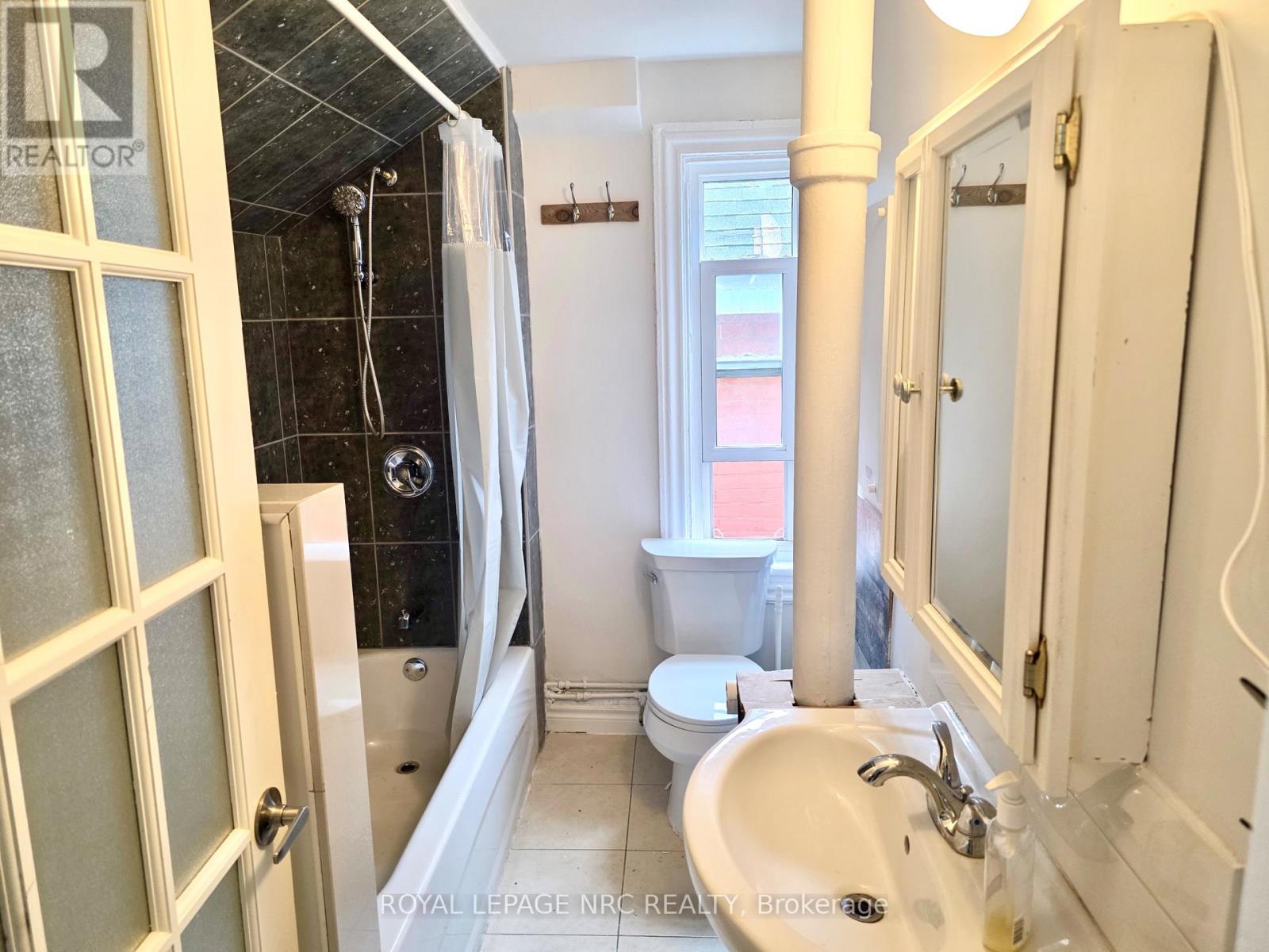 220 Emerald Street N, Hamilton, Ontario  L8L 5K8 - Photo 26 - X12697068