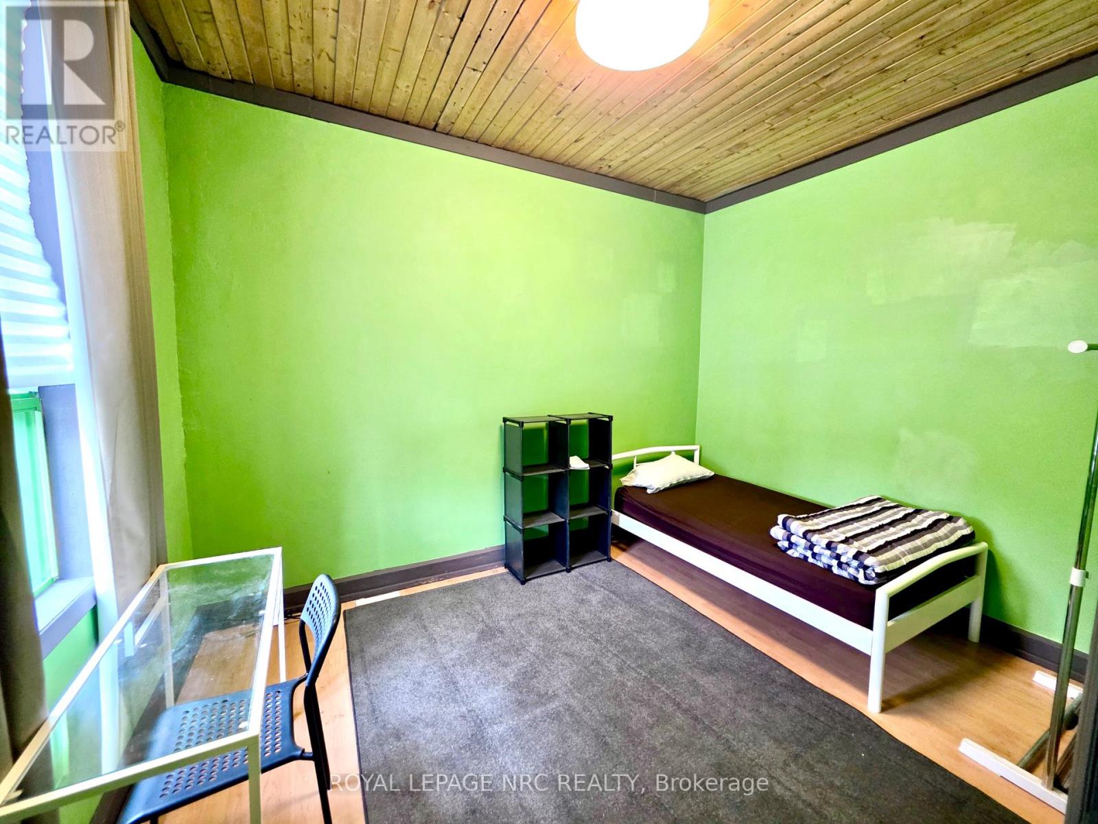 220 Emerald Street N, Hamilton, Ontario  L8L 5K8 - Photo 4 - X12697068