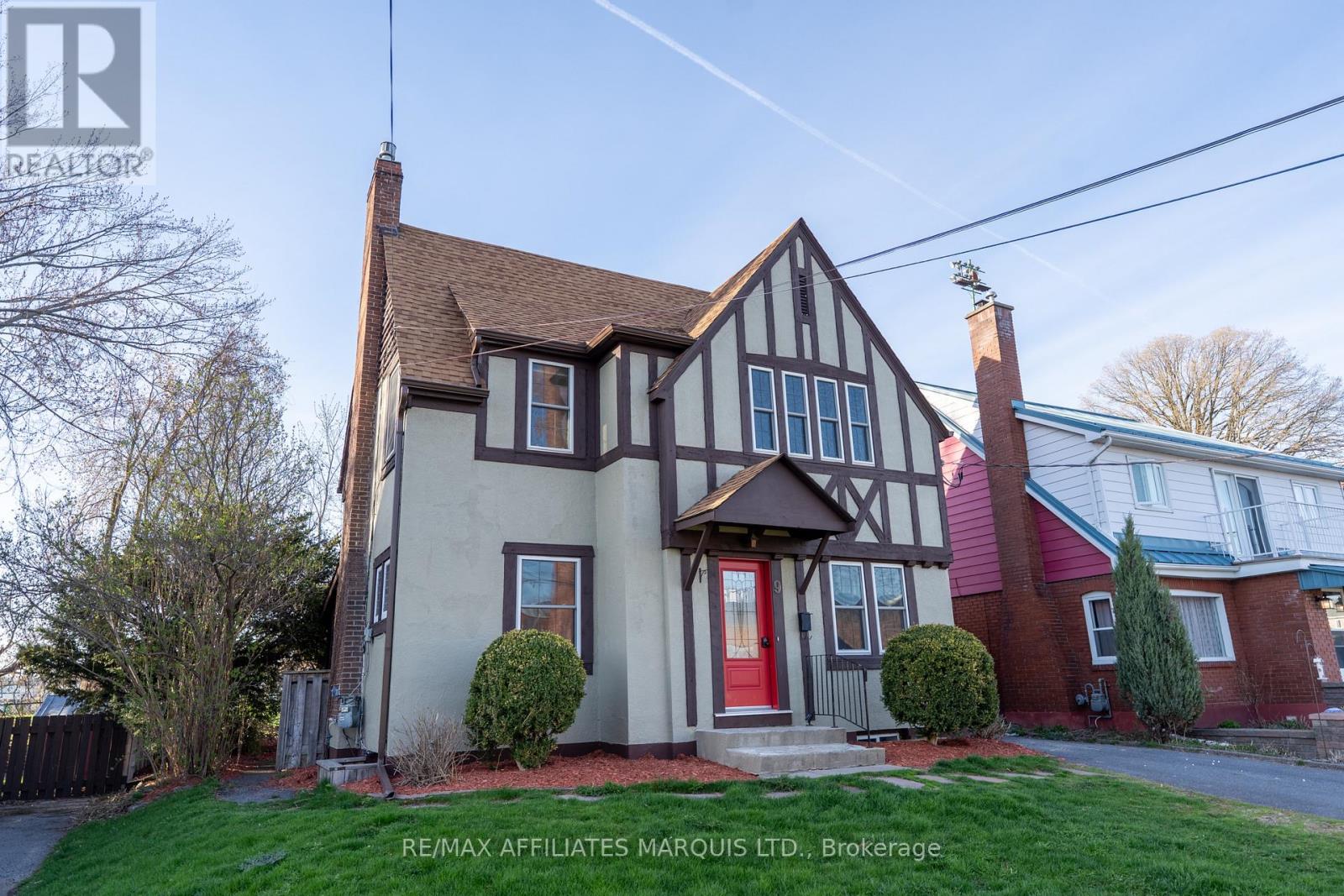 9 Old Orchard Avenue, Cornwall, Ontario  K6H 2H1 - Photo 3 - X12813456