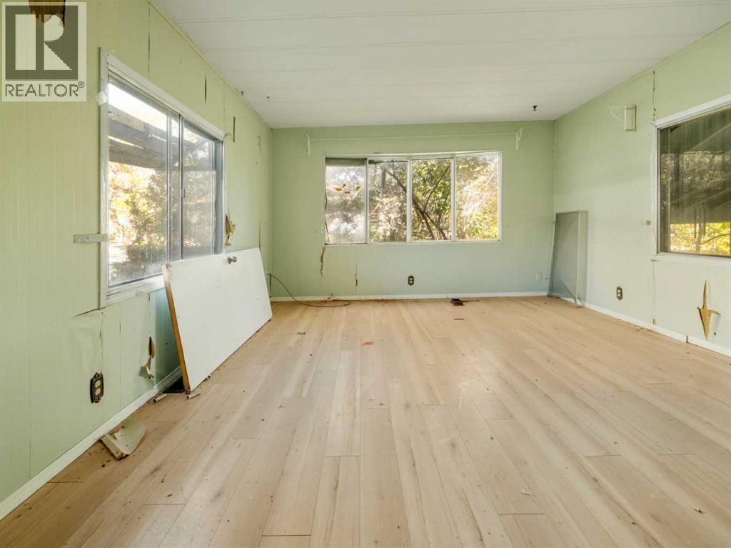 404 5 Avenue, Warner, Alberta  T0K 2L0 - Photo 11 - A2262391