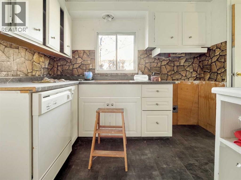 404 5 Avenue, Warner, Alberta  T0K 2L0 - Photo 8 - A2262391