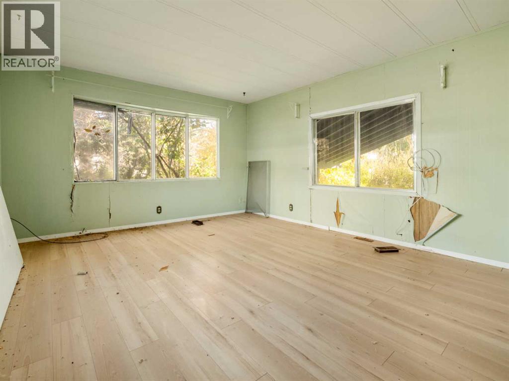 404 5 Avenue, Warner, Alberta  T0K 2L0 - Photo 12 - A2262391