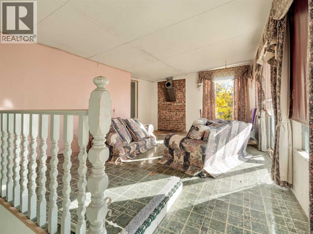 404 5 Avenue, Warner, Alberta  T0K 2L0 - Photo 24 - A2262391