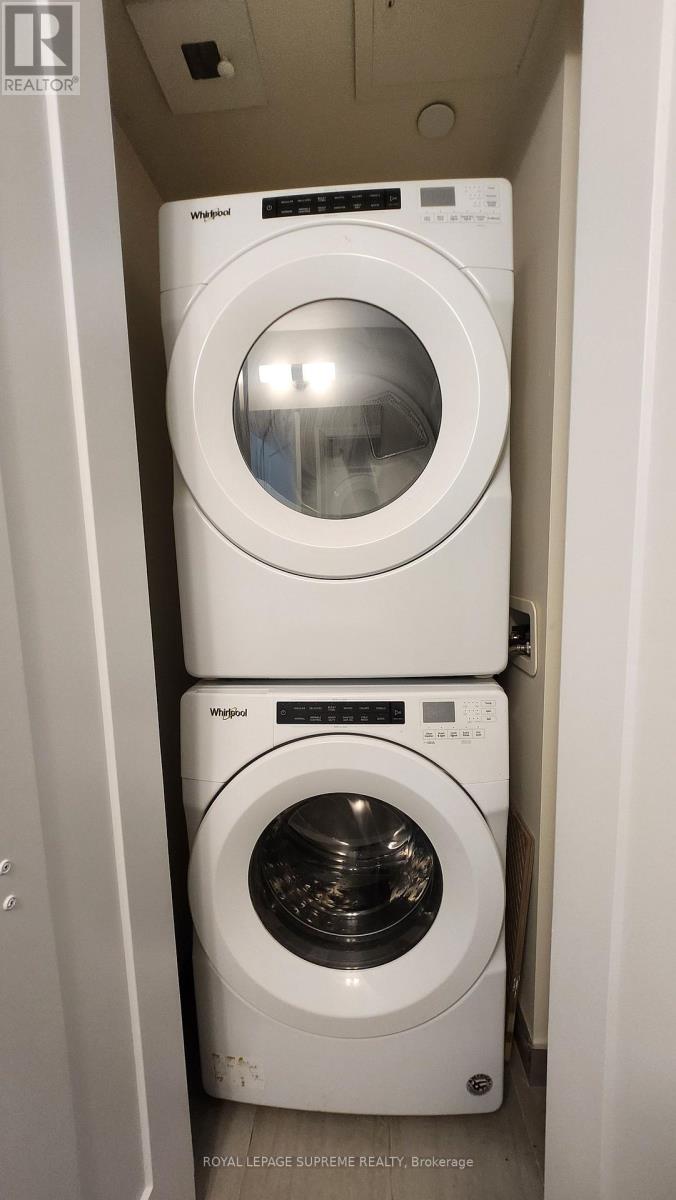 2208 - 330 Richmond Street W, Toronto, Ontario  M5V 0M4 - Photo 15 - C12812412