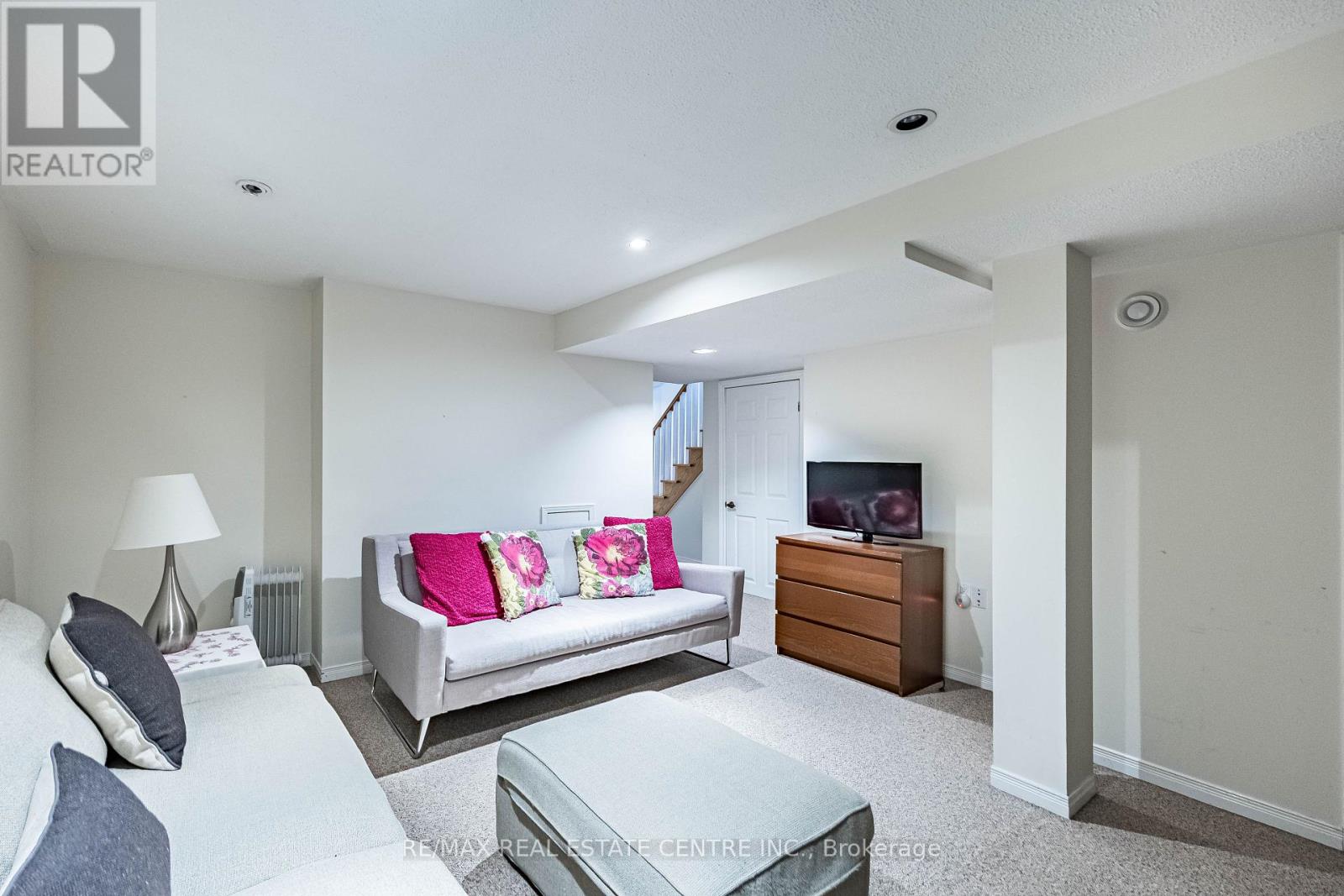 416 Marlatt Drive, Oakville, Ontario  L6H 5X5 - Photo 36 - W12858726