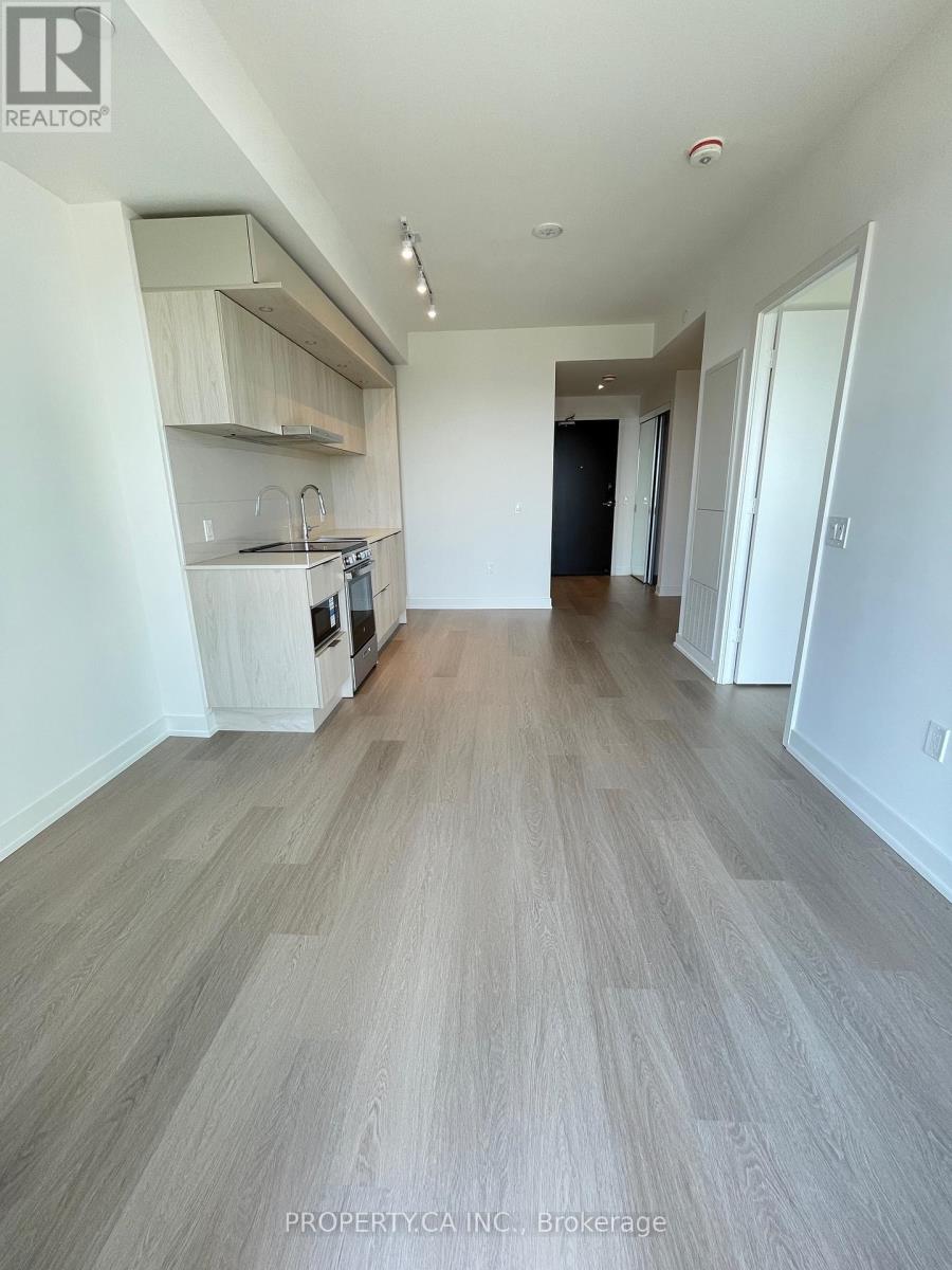 417 - 448 Burnhamthorpe Road, Mississauga, Ontario  L5B 4A4 - Photo 1 - W12907558