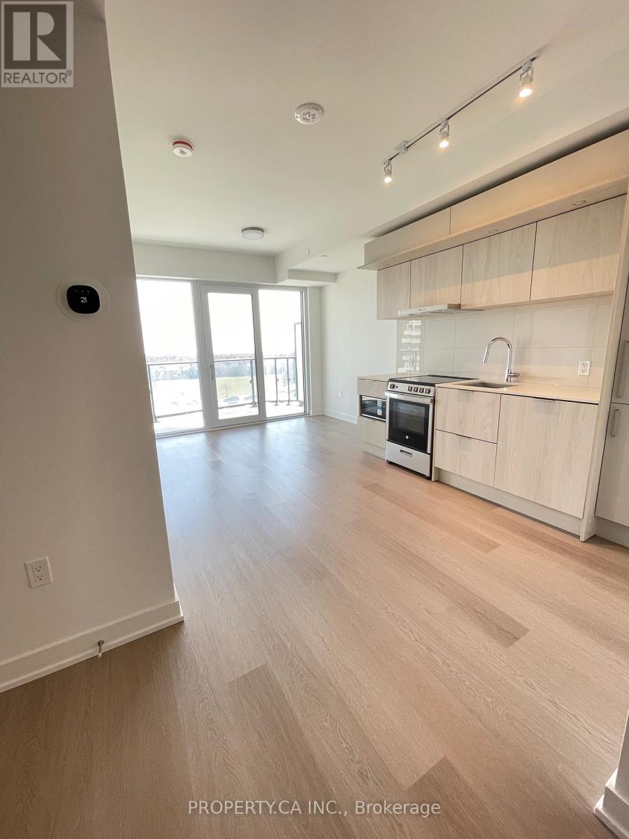 417 - 448 Burnhamthorpe Road, Mississauga, Ontario  L5B 4A4 - Photo 3 - W12907558