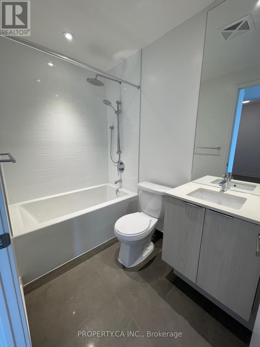 417 - 448 Burnhamthorpe Road, Mississauga, Ontario  L5B 4A4 - Photo 7 - W12907558