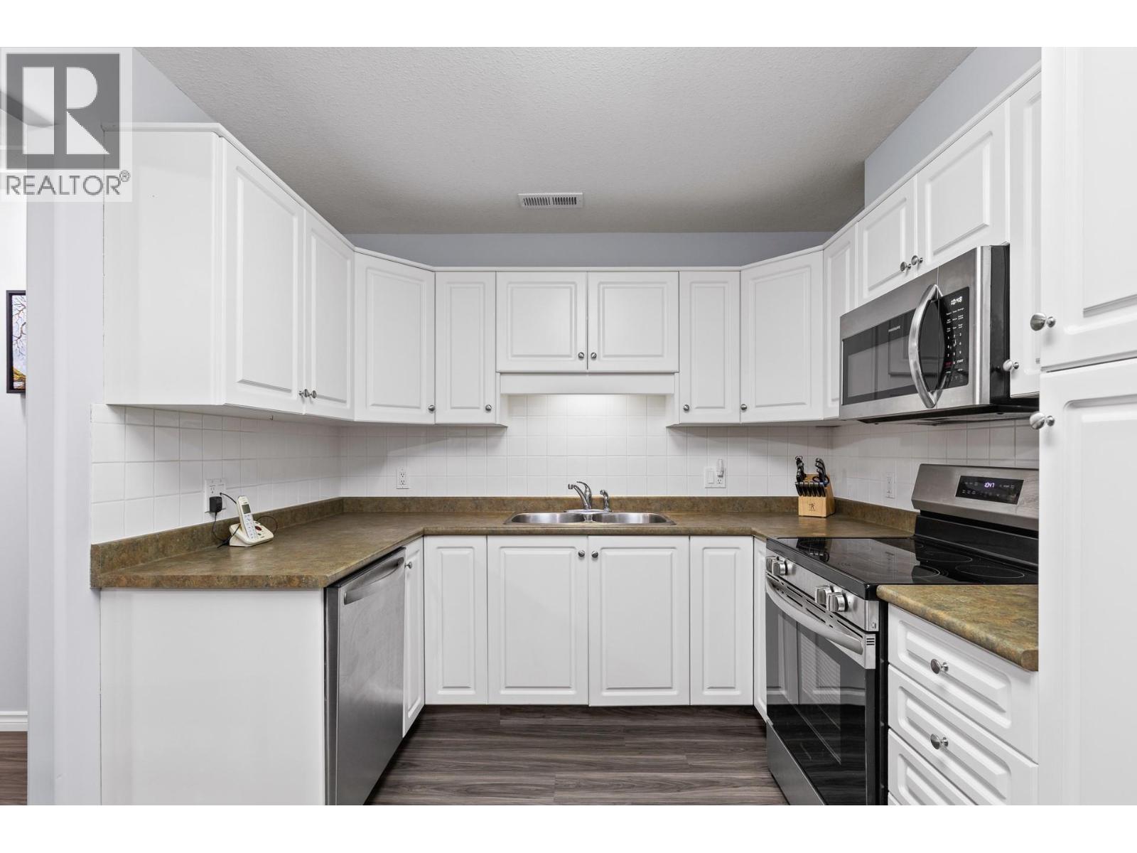 1966 Durnin Road Unit# 105, Kelowna, British Columbia  V1X 7Z2 - Photo 5 - 10374110