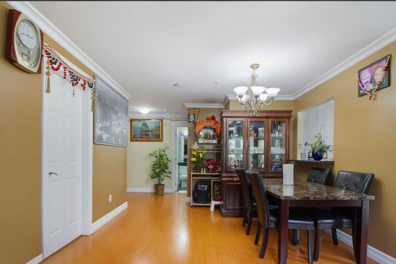 401 12739 72 Avenue, Surrey, British Columbia  V3W 2M7 - Photo 2 - R3095933