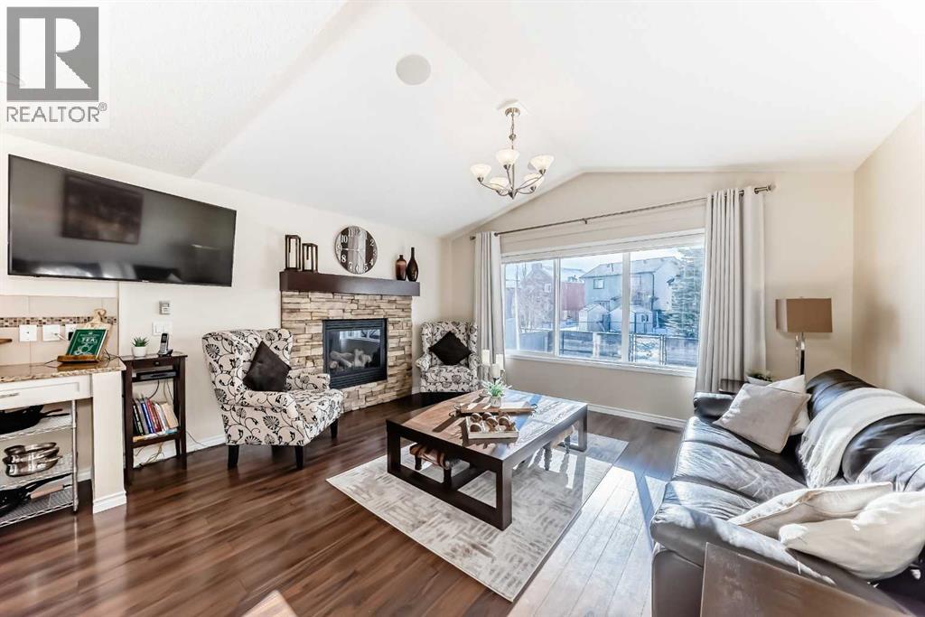 1301 Ravenswood Drive Se, Airdrie, Alberta  T4A 0J4 - Photo 10 - A2292085